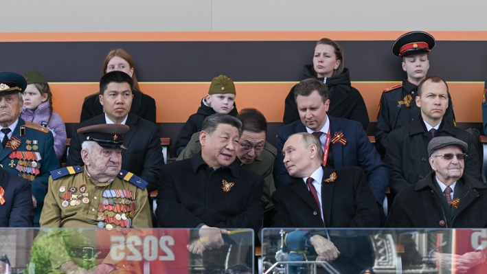 Xi attends Russia's Victory Day celebrations