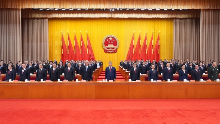Xi attends grand gathering in celebration of Xinjiang Uygur Autonomous Region's 70th founding anniversary